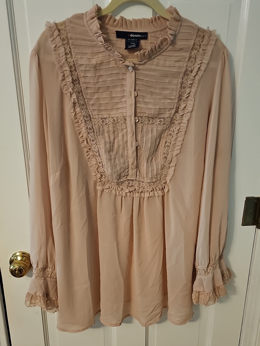 Denim&Co Pale Blush Ruffled Pintuck Lace-Trim Blouse